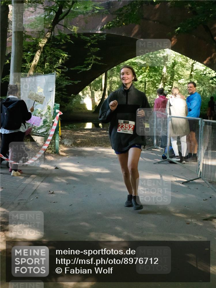 28.09.2025 - 33. Volkslauf durch das schöne Alstertal Fabian Wolf http://msf.ph/oto/8976712 28.09.2025 12:31:02 Laufen 2352 meine-sportfotos.de
