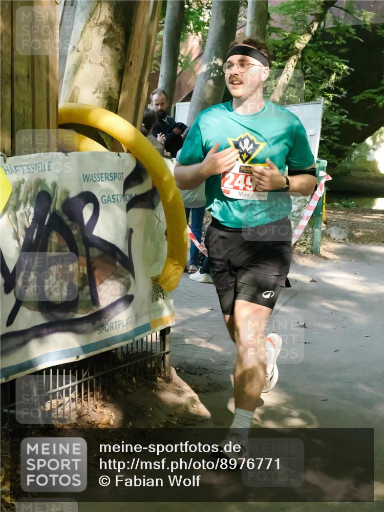 28.09.2025 - 33. Volkslauf durch das schöne Alstertal Fabian Wolf http://msf.ph/oto/8976771 28.09.2025 12:31:30 Laufen 249, 1 meine-sportfotos.de