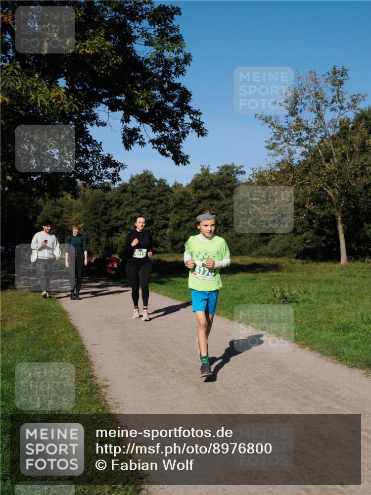 28.09.2025 - 33. Volkslauf durch das schöne Alstertal Fabian Wolf http://msf.ph/oto/8976800 28.09.2025 10:40:54 Laufen 4915 meine-sportfotos.de