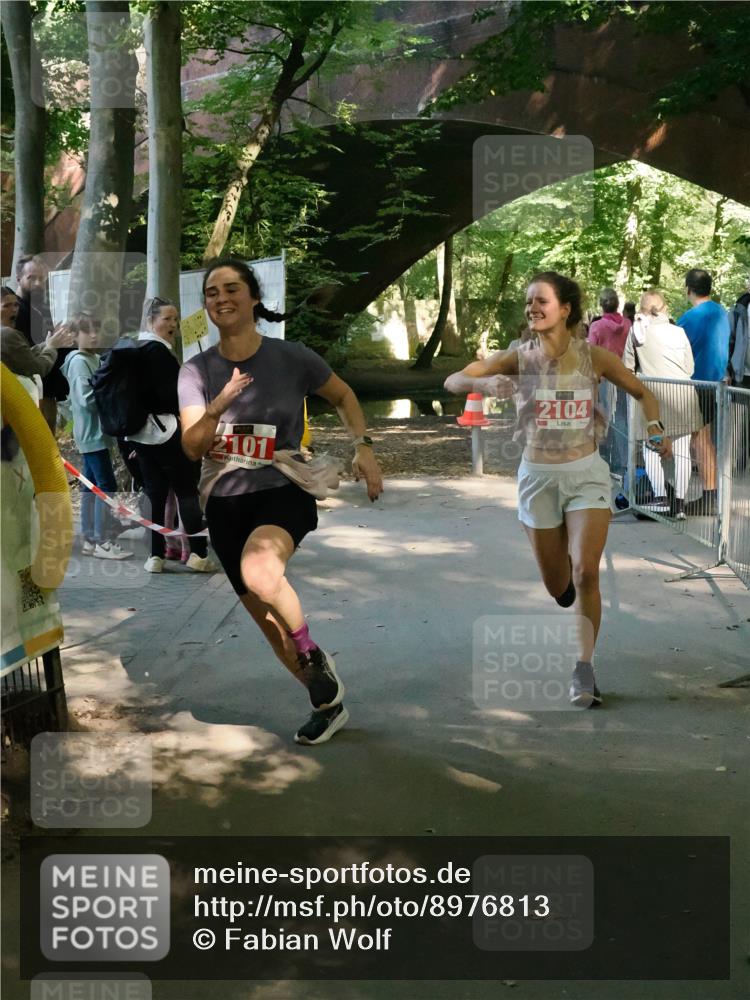 28.09.2025 - 33. Volkslauf durch das schöne Alstertal Fabian Wolf http://msf.ph/oto/8976813 28.09.2025 12:32:06 Laufen 2101, 2104 meine-sportfotos.de