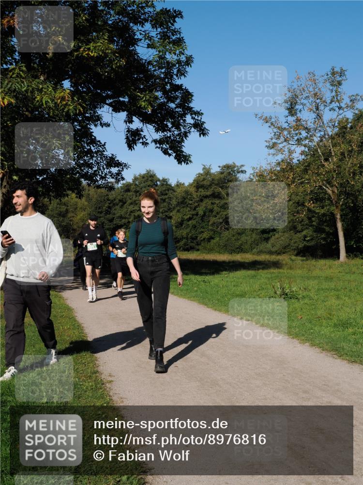 28.09.2025 - 33. Volkslauf durch das schöne Alstertal Fabian Wolf http://msf.ph/oto/8976816 28.09.2025 10:41:01 Laufen  meine-sportfotos.de