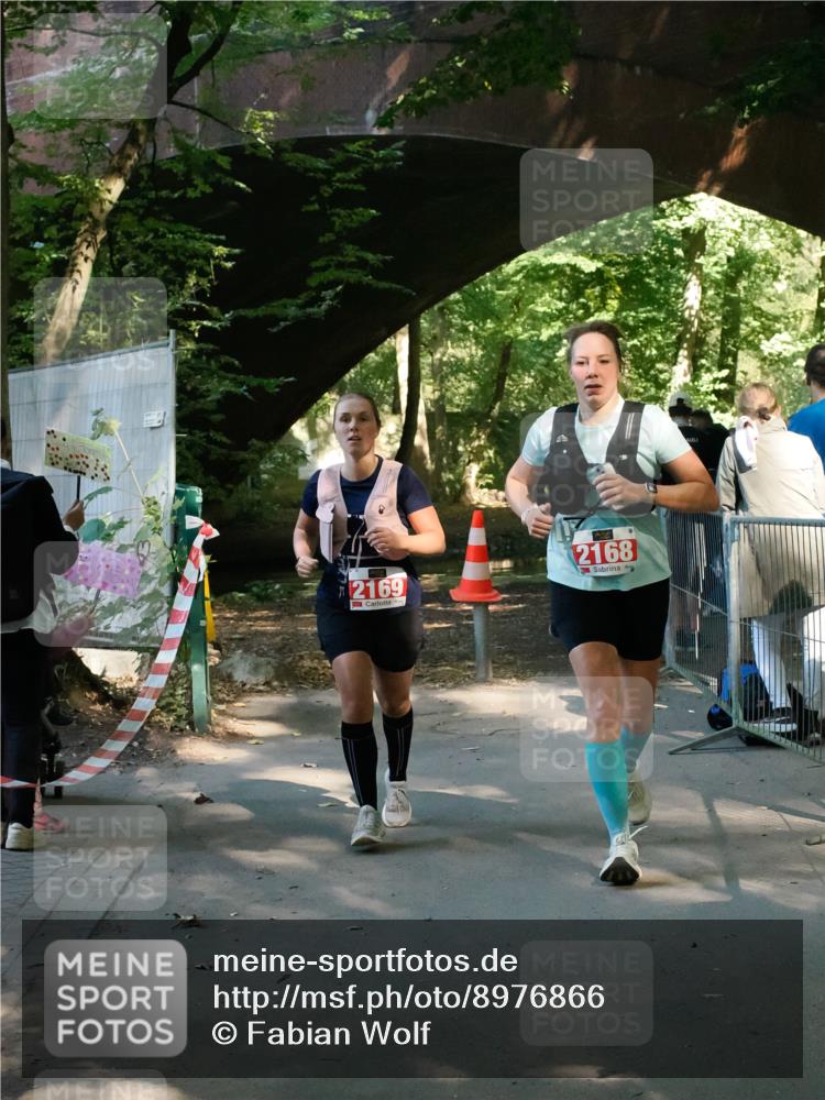 28.09.2025 - 33. Volkslauf durch das schöne Alstertal Fabian Wolf http://msf.ph/oto/8976866 28.09.2025 12:32:32 Laufen 2169, 2168 meine-sportfotos.de