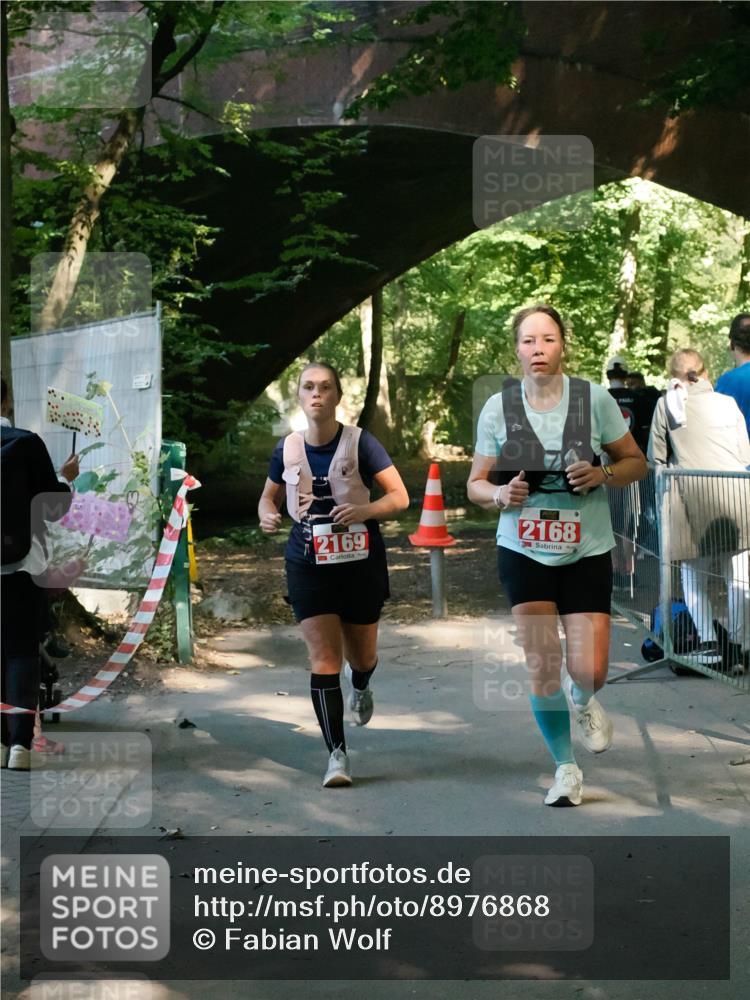 28.09.2025 - 33. Volkslauf durch das schöne Alstertal Fabian Wolf http://msf.ph/oto/8976868 28.09.2025 12:32:32 Laufen 2169, 2168, 13 meine-sportfotos.de