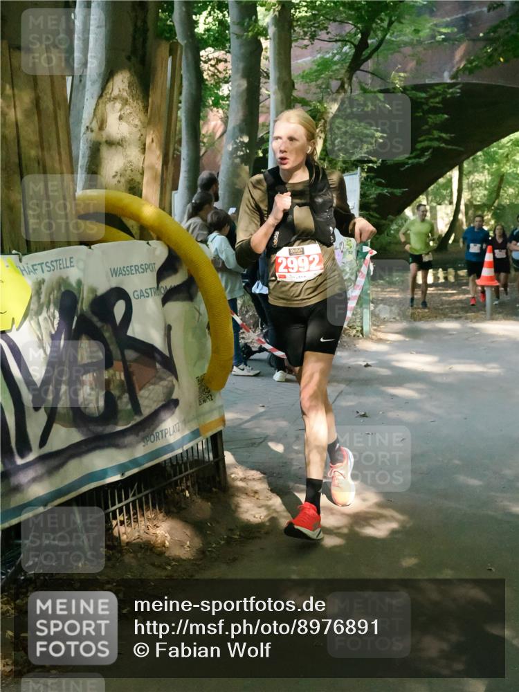 28.09.2025 - 33. Volkslauf durch das schöne Alstertal Fabian Wolf http://msf.ph/oto/8976891 28.09.2025 12:32:43 Laufen 2992 meine-sportfotos.de
