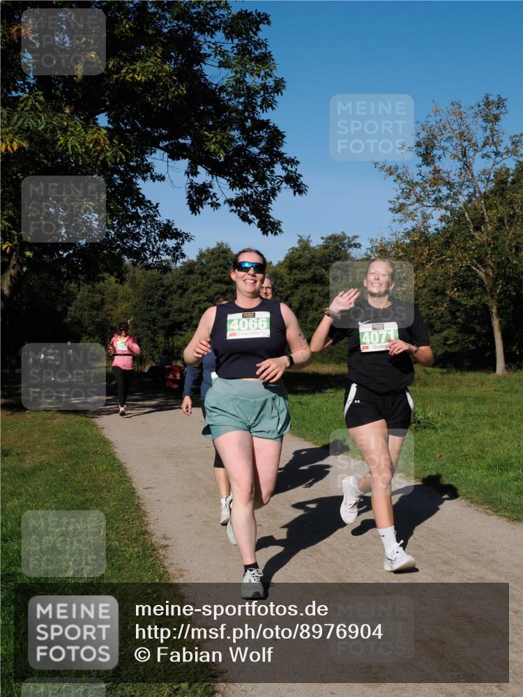 28.09.2025 - 33. Volkslauf durch das schöne Alstertal Fabian Wolf http://msf.ph/oto/8976904 28.09.2025 10:41:22 Laufen 4066, 4071 meine-sportfotos.de