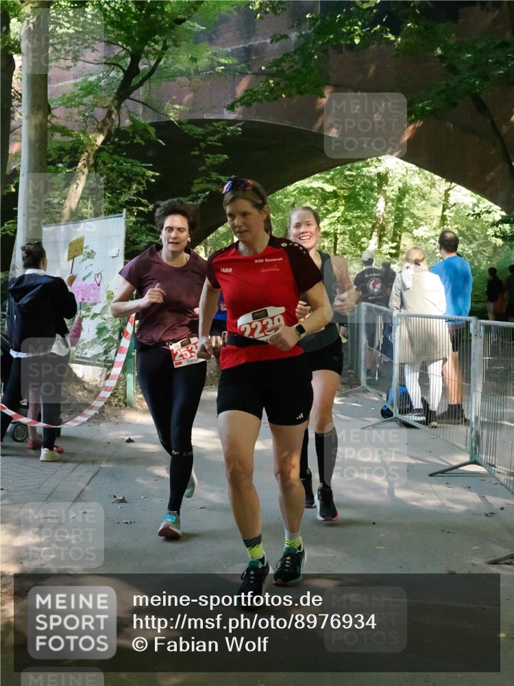 28.09.2025 - 33. Volkslauf durch das schöne Alstertal Fabian Wolf http://msf.ph/oto/8976934 28.09.2025 12:33:01 Laufen 253, 2229 meine-sportfotos.de