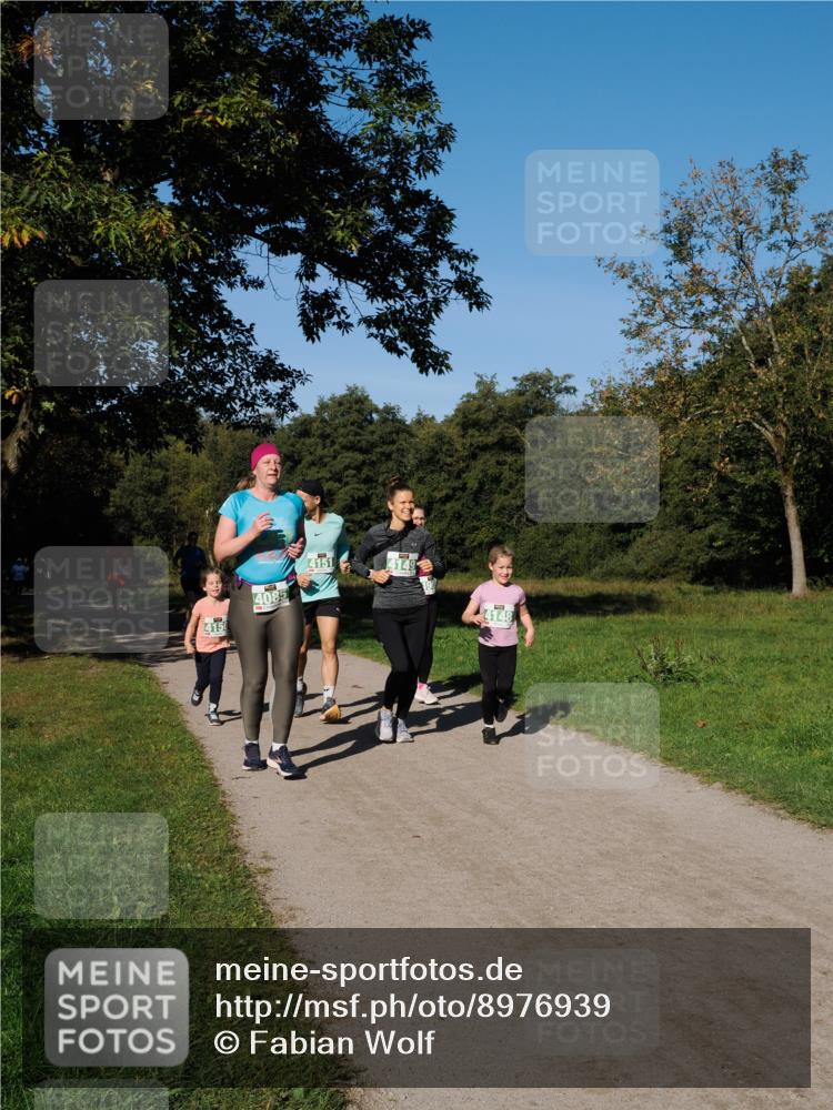 28.09.2025 - 33. Volkslauf durch das schöne Alstertal Fabian Wolf http://msf.ph/oto/8976939 28.09.2025 10:41:39 Laufen 4150, 4085, 4151, 4148 meine-sportfotos.de