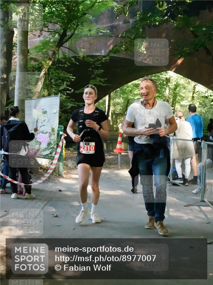 28.09.2025 - 33. Volkslauf durch das schöne Alstertal Fabian Wolf http://msf.ph/oto/8977007 28.09.2025 12:33:26 Laufen 2310 meine-sportfotos.de