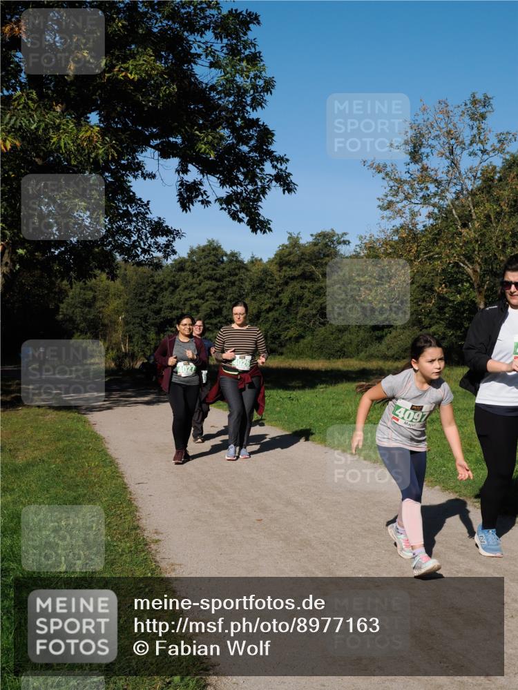 28.09.2025 - 33. Volkslauf durch das schöne Alstertal Fabian Wolf http://msf.ph/oto/8977163 28.09.2025 10:42:58 Laufen 4027, 4097 meine-sportfotos.de