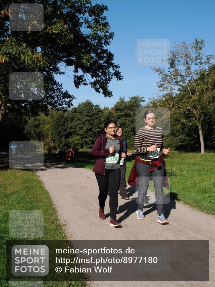 28.09.2025 - 33. Volkslauf durch das schöne Alstertal Fabian Wolf http://msf.ph/oto/8977180 28.09.2025 10:43:00 Laufen 4027, 4026 meine-sportfotos.de