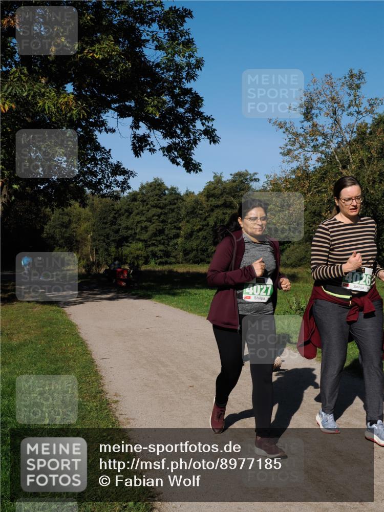 28.09.2025 - 33. Volkslauf durch das schöne Alstertal Fabian Wolf http://msf.ph/oto/8977185 28.09.2025 10:43:01 Laufen 4027, 4026 meine-sportfotos.de