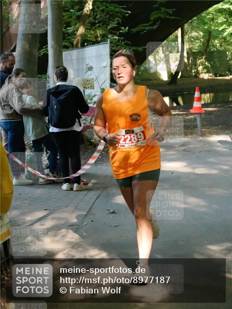 28.09.2025 - 33. Volkslauf durch das schöne Alstertal Fabian Wolf http://msf.ph/oto/8977187 28.09.2025 12:35:11 Laufen 2289, 1 meine-sportfotos.de