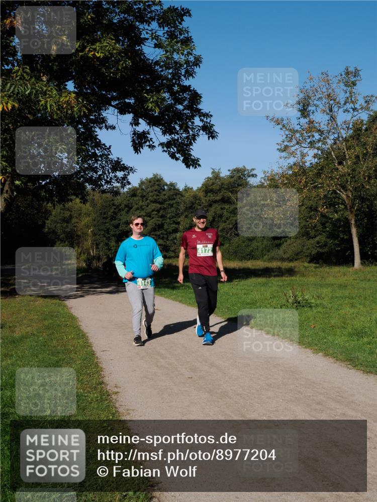 28.09.2025 - 33. Volkslauf durch das schöne Alstertal Fabian Wolf http://msf.ph/oto/8977204 28.09.2025 10:43:19 Laufen 4143, 4172 meine-sportfotos.de
