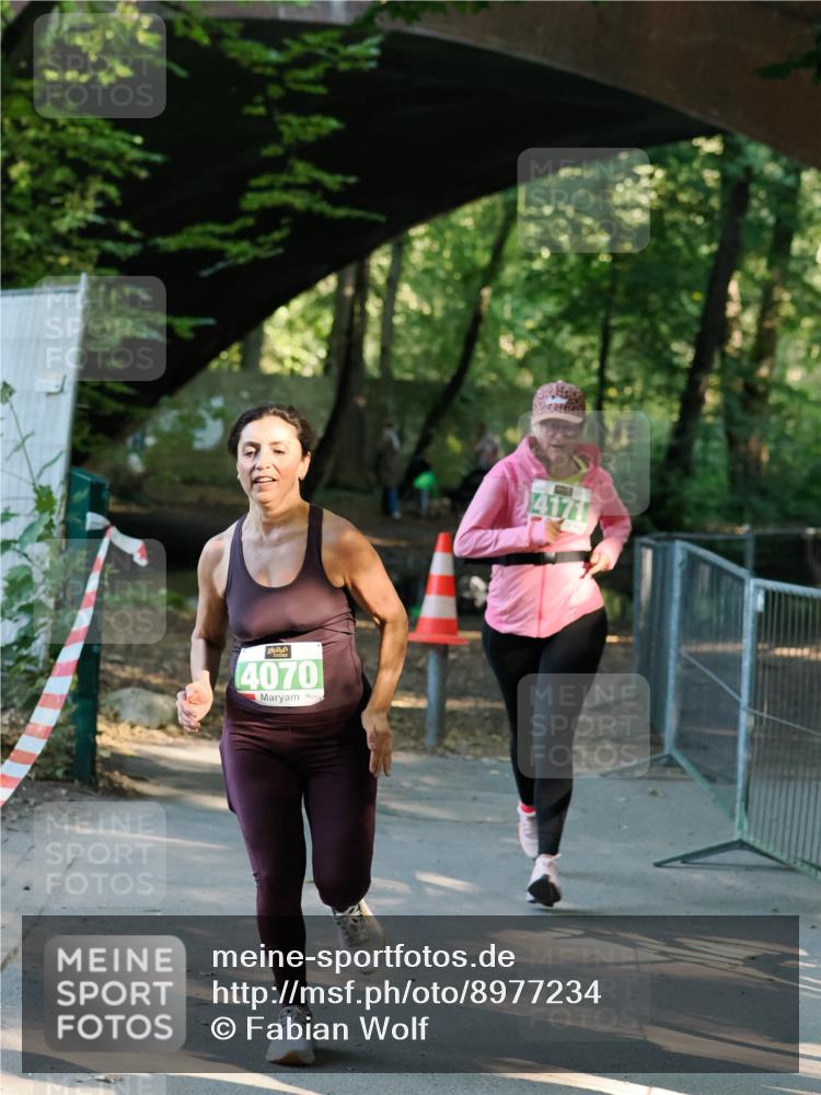 28.09.2025 - 33. Volkslauf durch das schöne Alstertal Fabian Wolf http://msf.ph/oto/8977234 28.09.2025 11:01:05 Laufen 4070, 4171 meine-sportfotos.de