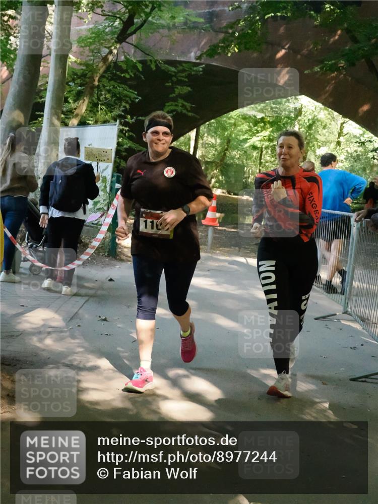 28.09.2025 - 33. Volkslauf durch das schöne Alstertal Fabian Wolf http://msf.ph/oto/8977244 28.09.2025 12:37:19 Laufen 110 meine-sportfotos.de