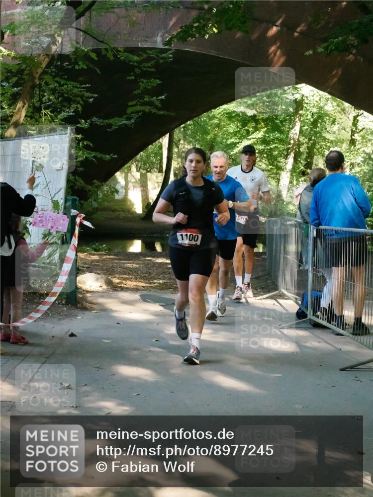 28.09.2025 - 33. Volkslauf durch das schöne Alstertal Fabian Wolf http://msf.ph/oto/8977245 28.09.2025 12:37:33 Laufen 1100, 140 meine-sportfotos.de