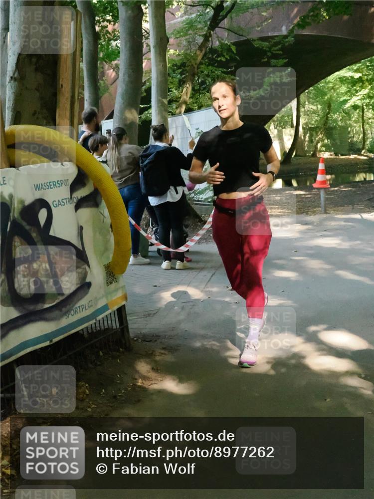 28.09.2025 - 33. Volkslauf durch das schöne Alstertal Fabian Wolf http://msf.ph/oto/8977262 28.09.2025 12:38:13 Laufen  meine-sportfotos.de