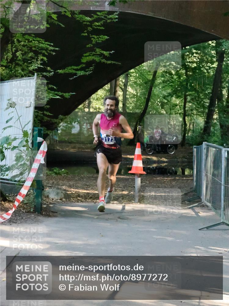28.09.2025 - 33. Volkslauf durch das schöne Alstertal Fabian Wolf http://msf.ph/oto/8977272 28.09.2025 11:06:51 Laufen 3173 meine-sportfotos.de