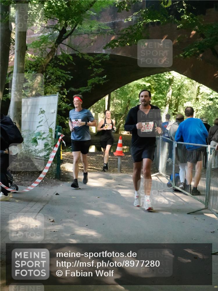 28.09.2025 - 33. Volkslauf durch das schöne Alstertal Fabian Wolf http://msf.ph/oto/8977280 28.09.2025 12:38:51 Laufen 2640 meine-sportfotos.de