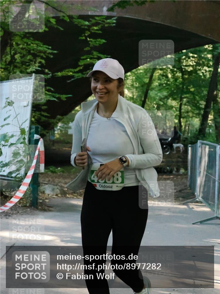 28.09.2025 - 33. Volkslauf durch das schöne Alstertal Fabian Wolf http://msf.ph/oto/8977282 28.09.2025 11:08:29 Laufen 4468 meine-sportfotos.de