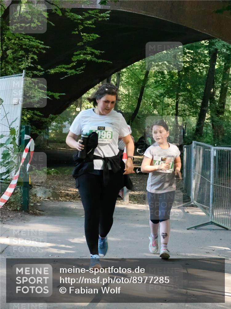 28.09.2025 - 33. Volkslauf durch das schöne Alstertal Fabian Wolf http://msf.ph/oto/8977285 28.09.2025 11:08:59 Laufen 196 meine-sportfotos.de