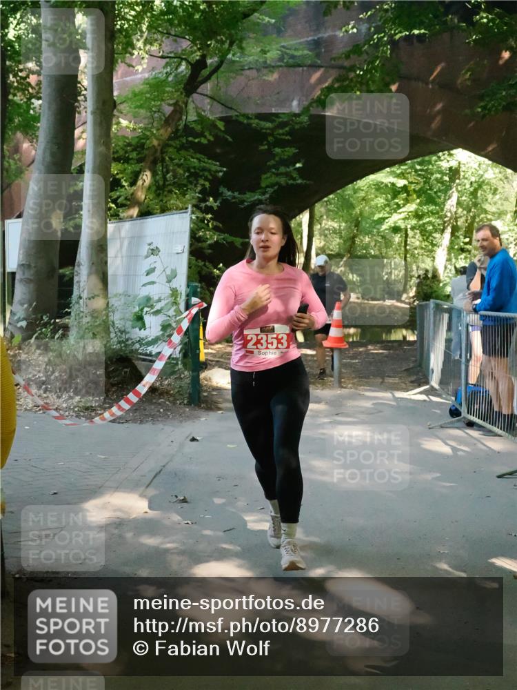 28.09.2025 - 33. Volkslauf durch das schöne Alstertal Fabian Wolf http://msf.ph/oto/8977286 28.09.2025 12:39:02 Laufen 2353 meine-sportfotos.de