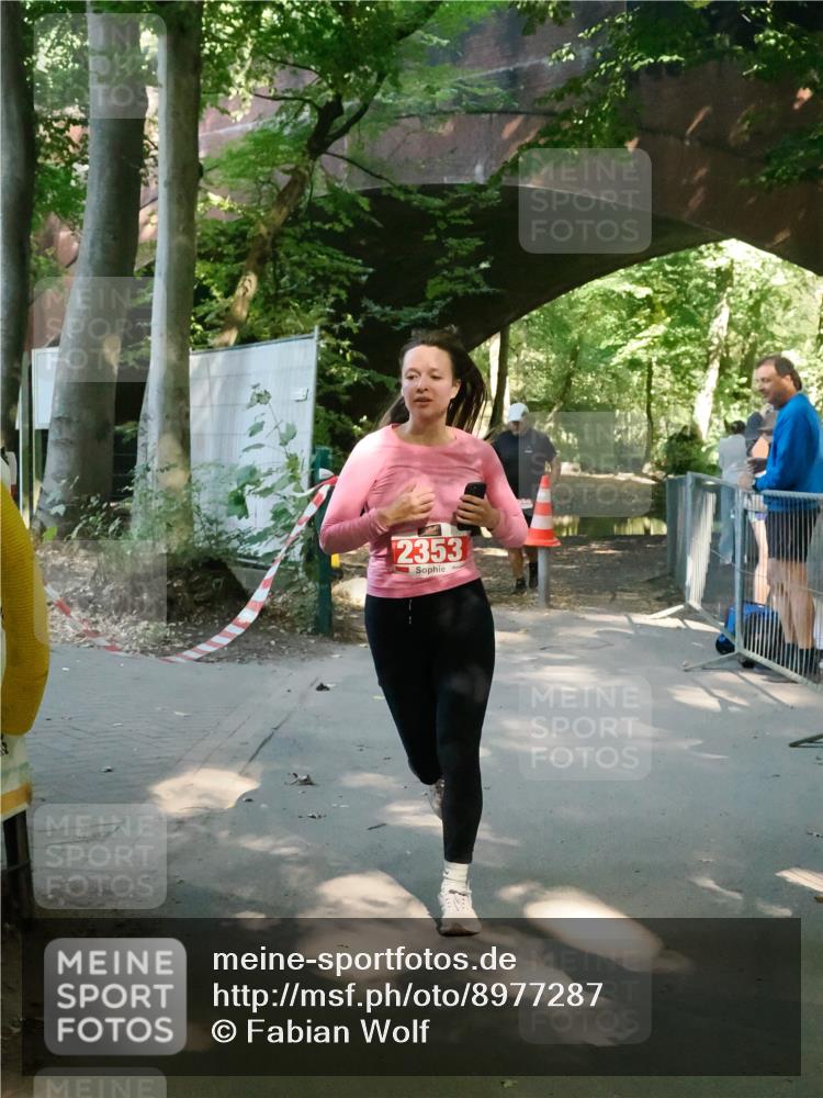 28.09.2025 - 33. Volkslauf durch das schöne Alstertal Fabian Wolf http://msf.ph/oto/8977287 28.09.2025 12:39:03 Laufen 2353 meine-sportfotos.de