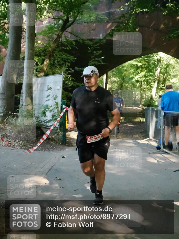 28.09.2025 - 33. Volkslauf durch das schöne Alstertal Fabian Wolf http://msf.ph/oto/8977291 28.09.2025 12:39:07 Laufen 2544 meine-sportfotos.de