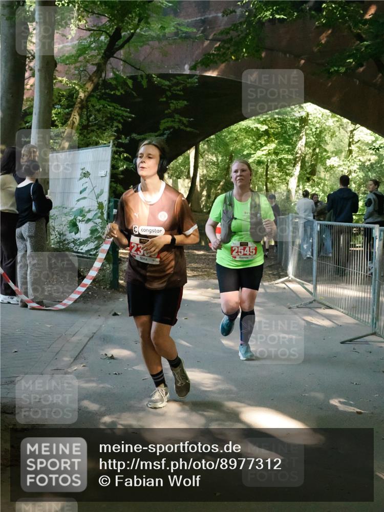 28.09.2025 - 33. Volkslauf durch das schöne Alstertal Fabian Wolf http://msf.ph/oto/8977312 28.09.2025 12:40:25 Laufen 23, 2545 meine-sportfotos.de
