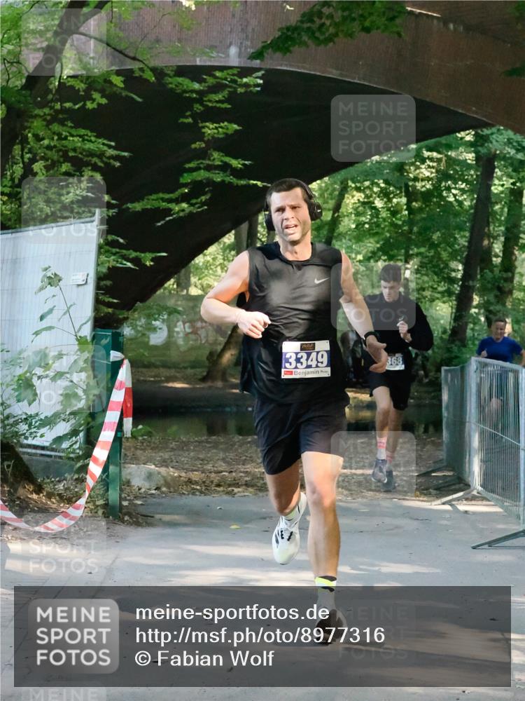 28.09.2025 - 33. Volkslauf durch das schöne Alstertal Fabian Wolf http://msf.ph/oto/8977316 28.09.2025 11:12:35 Laufen 3349, 368 meine-sportfotos.de