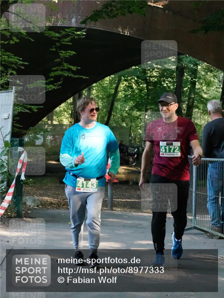 28.09.2025 - 33. Volkslauf durch das schöne Alstertal Fabian Wolf http://msf.ph/oto/8977333 28.09.2025 11:14:10 Laufen 4143, 1, 10, 4172 meine-sportfotos.de