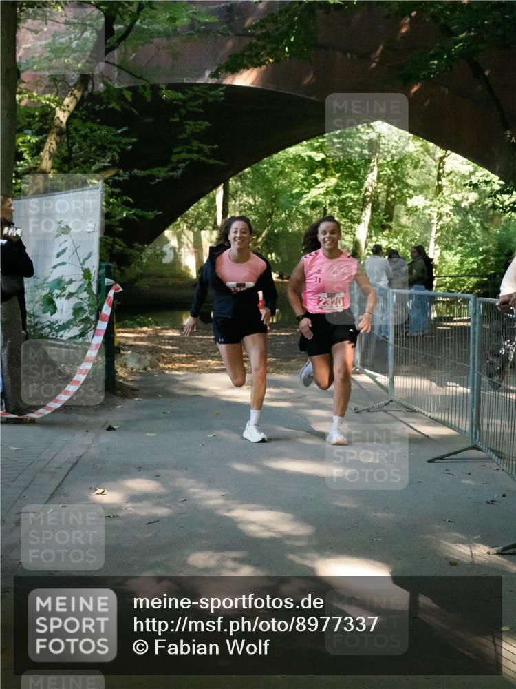 28.09.2025 - 33. Volkslauf durch das schöne Alstertal Fabian Wolf http://msf.ph/oto/8977337 28.09.2025 12:42:00 Laufen 2320 meine-sportfotos.de