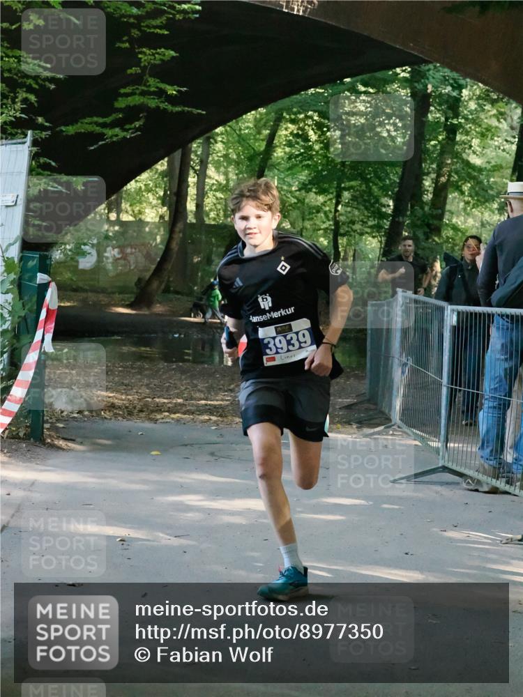 28.09.2025 - 33. Volkslauf durch das schöne Alstertal Fabian Wolf http://msf.ph/oto/8977350 28.09.2025 11:14:50 Laufen 3939 meine-sportfotos.de