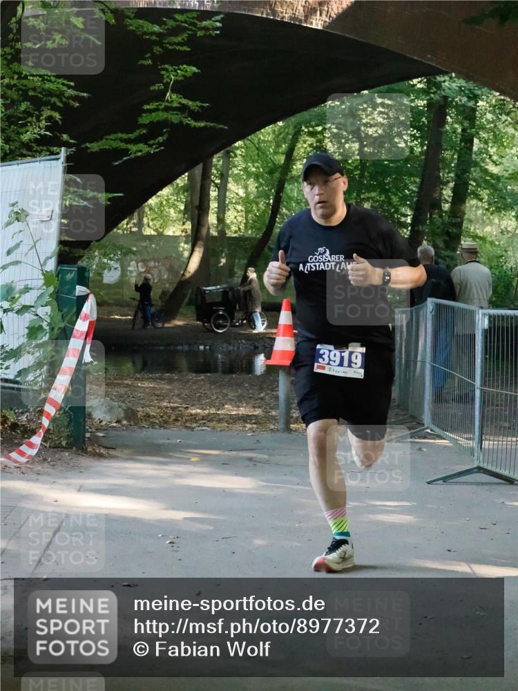 28.09.2025 - 33. Volkslauf durch das schöne Alstertal Fabian Wolf http://msf.ph/oto/8977372 28.09.2025 11:18:51 Laufen 3919 meine-sportfotos.de