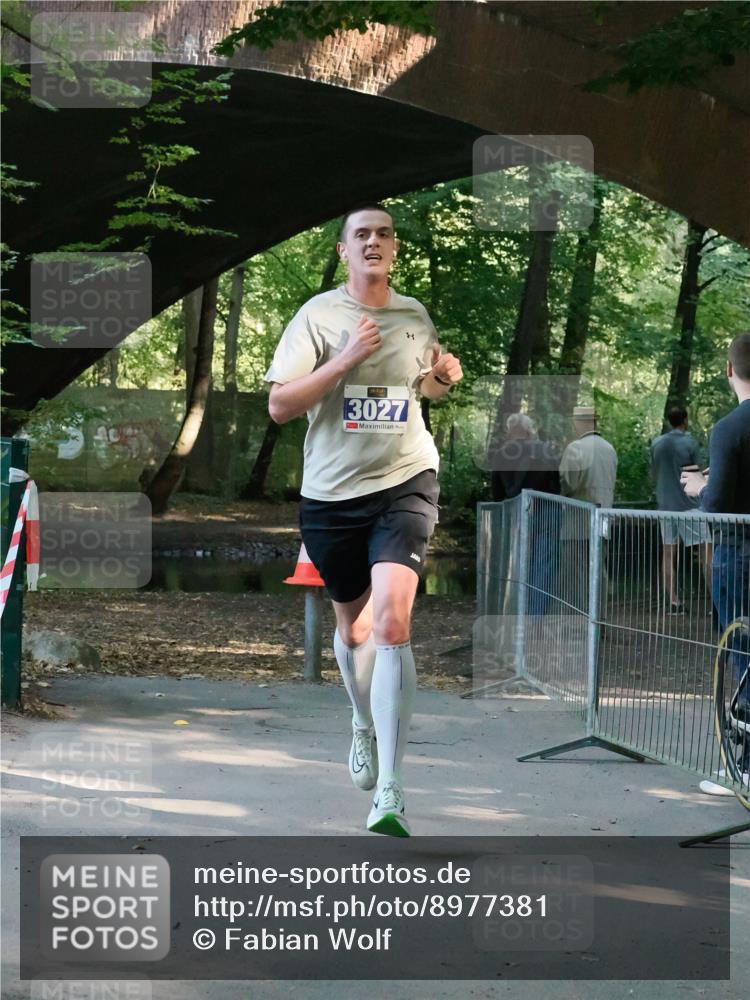 28.09.2025 - 33. Volkslauf durch das schöne Alstertal Fabian Wolf http://msf.ph/oto/8977381 28.09.2025 11:19:35 Laufen 3027 meine-sportfotos.de