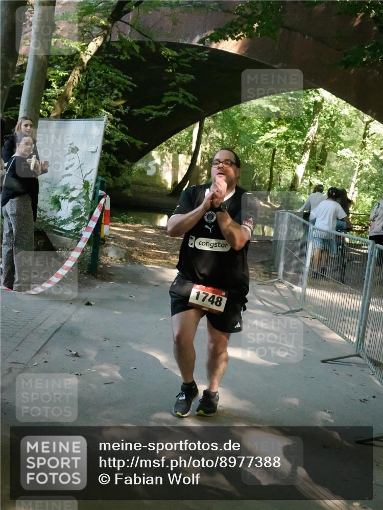 28.09.2025 - 33. Volkslauf durch das schöne Alstertal Fabian Wolf http://msf.ph/oto/8977388 28.09.2025 12:43:19 Laufen 1748 meine-sportfotos.de
