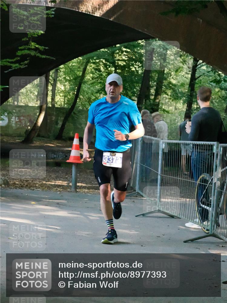 28.09.2025 - 33. Volkslauf durch das schöne Alstertal Fabian Wolf http://msf.ph/oto/8977393 28.09.2025 11:20:22 Laufen 3372 meine-sportfotos.de