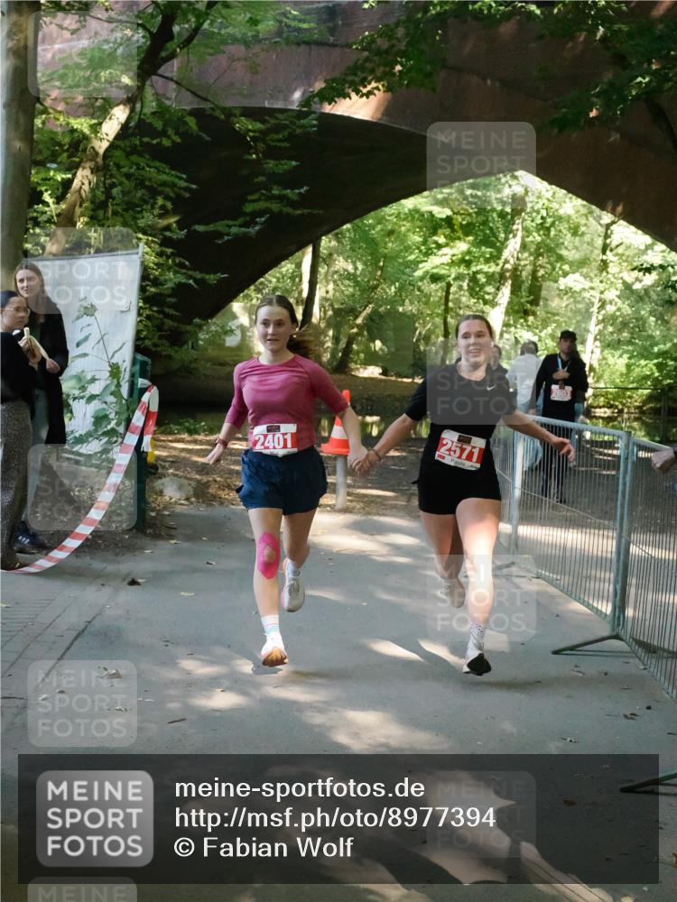 28.09.2025 - 33. Volkslauf durch das schöne Alstertal Fabian Wolf http://msf.ph/oto/8977394 28.09.2025 12:43:39 Laufen 2401, 2571 meine-sportfotos.de