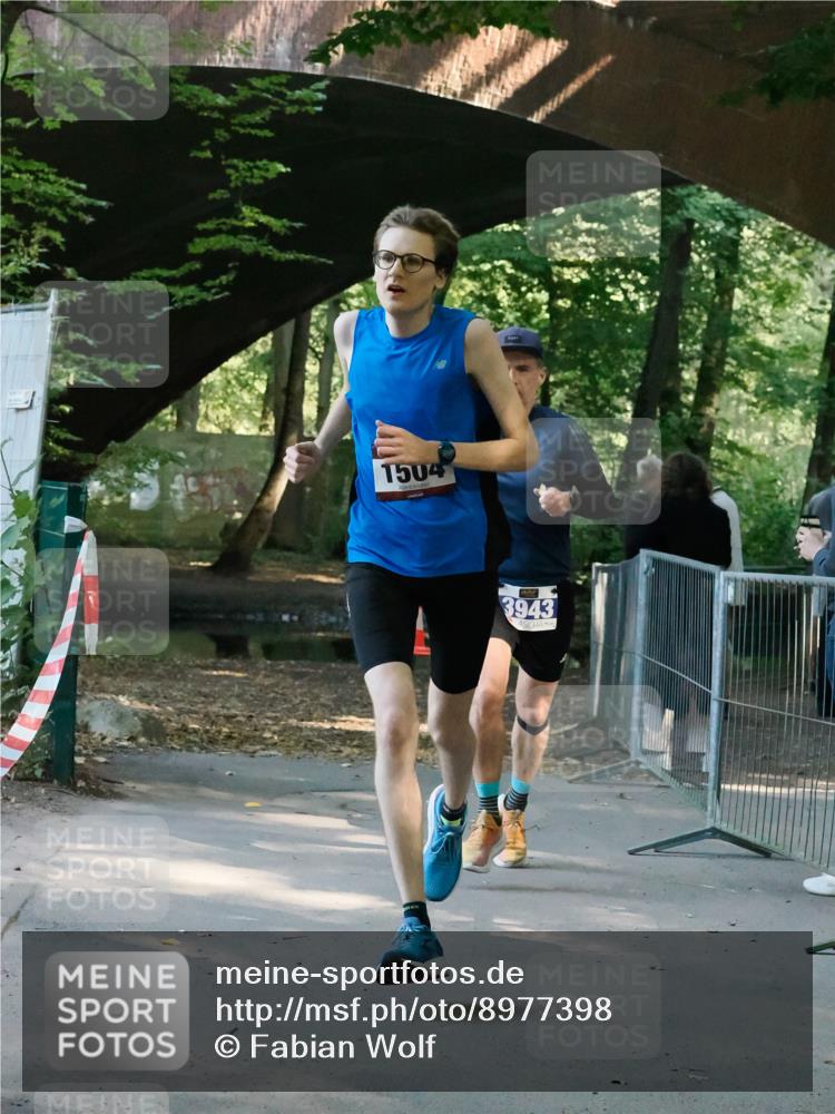 28.09.2025 - 33. Volkslauf durch das schöne Alstertal Fabian Wolf http://msf.ph/oto/8977398 28.09.2025 11:21:11 Laufen 1504, 3943 meine-sportfotos.de
