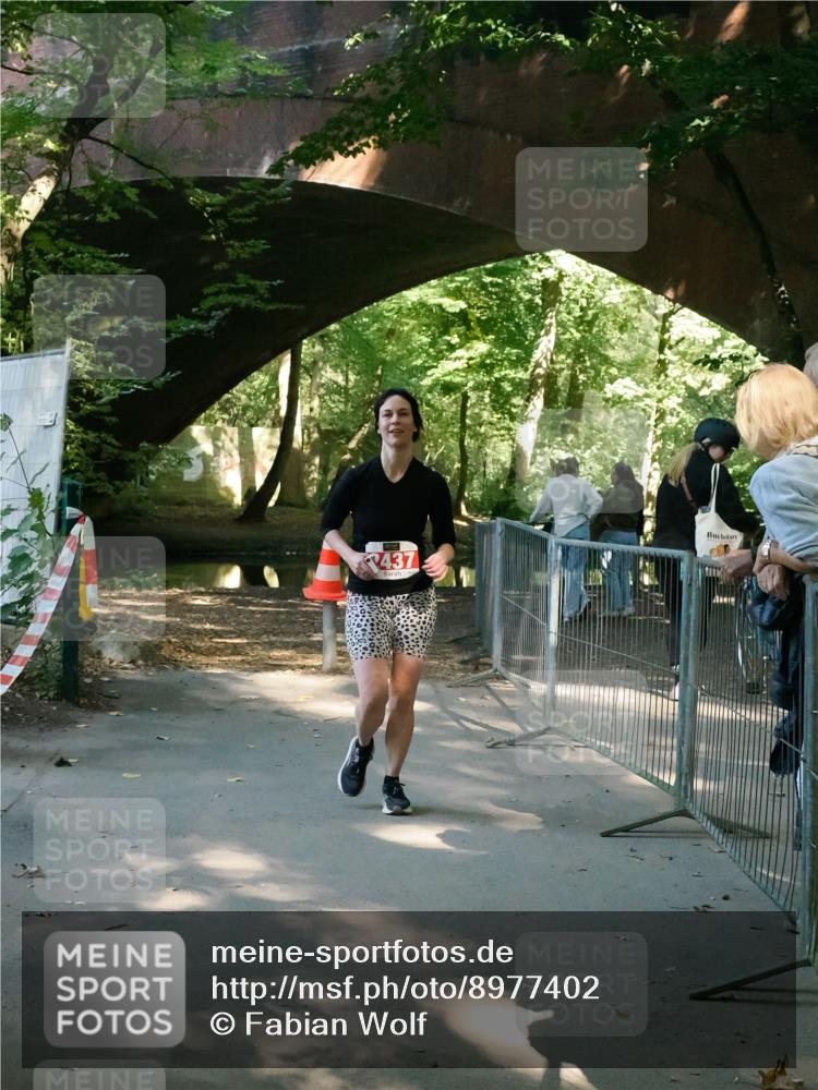 28.09.2025 - 33. Volkslauf durch das schöne Alstertal Fabian Wolf http://msf.ph/oto/8977402 28.09.2025 12:43:45 Laufen 437 meine-sportfotos.de