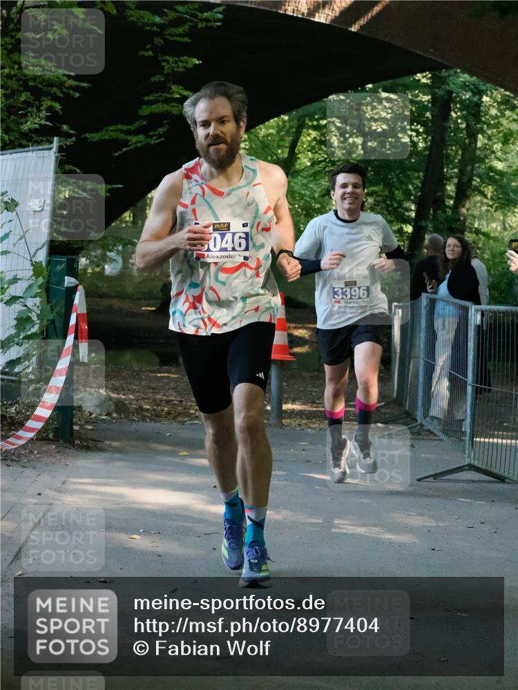 28.09.2025 - 33. Volkslauf durch das schöne Alstertal Fabian Wolf http://msf.ph/oto/8977404 28.09.2025 11:21:23 Laufen 046, 3396 meine-sportfotos.de