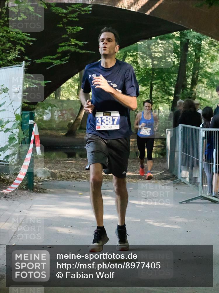 28.09.2025 - 33. Volkslauf durch das schöne Alstertal Fabian Wolf http://msf.ph/oto/8977405 28.09.2025 11:21:30 Laufen 3387 meine-sportfotos.de