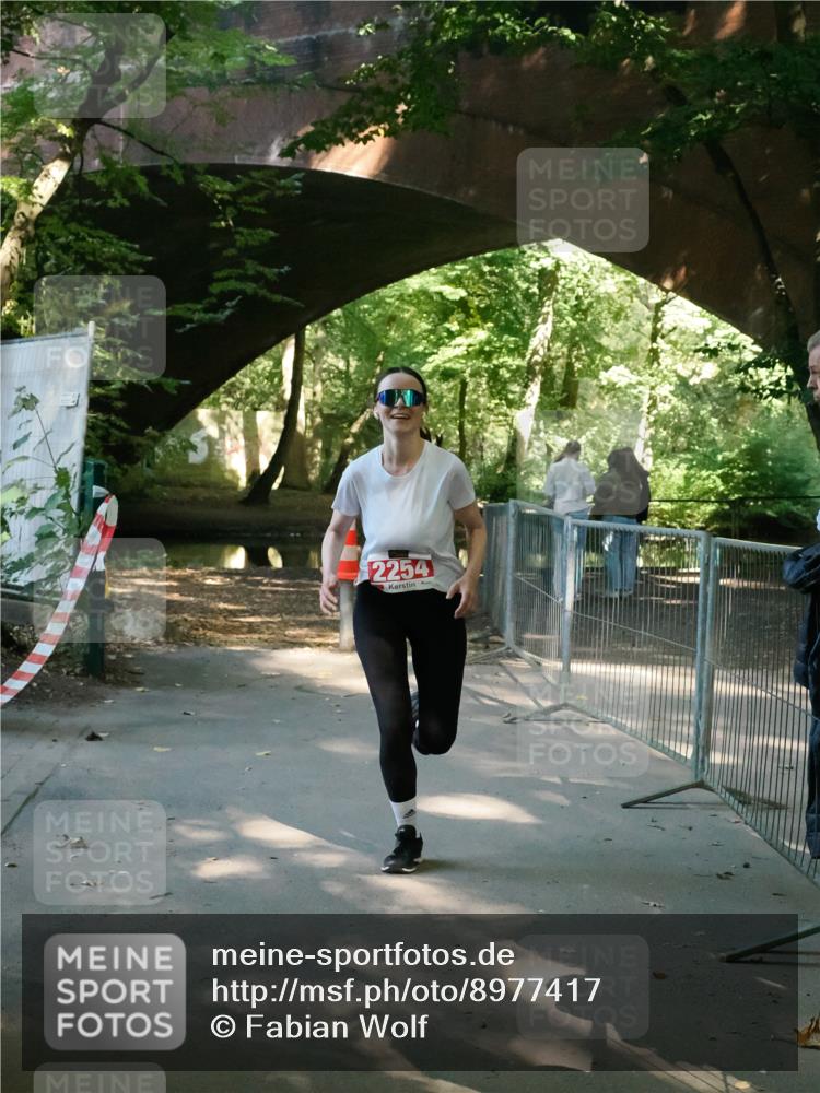 28.09.2025 - 33. Volkslauf durch das schöne Alstertal Fabian Wolf http://msf.ph/oto/8977417 28.09.2025 12:44:15 Laufen 2254 meine-sportfotos.de