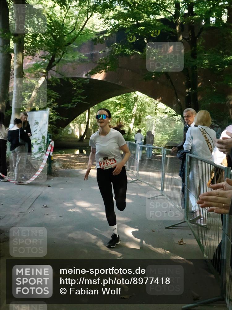 28.09.2025 - 33. Volkslauf durch das schöne Alstertal Fabian Wolf http://msf.ph/oto/8977418 28.09.2025 12:44:15 Laufen 2254 meine-sportfotos.de