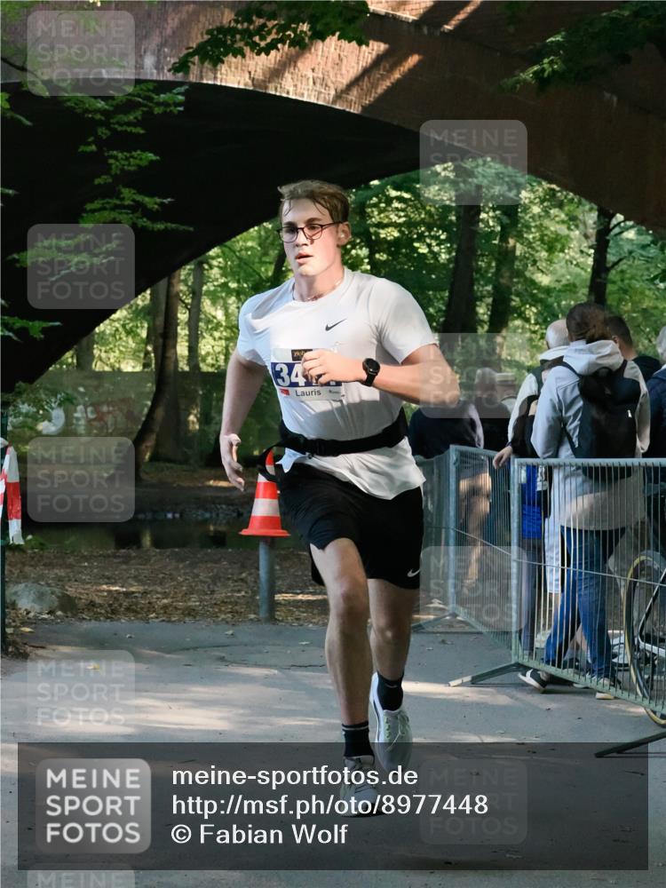 28.09.2025 - 33. Volkslauf durch das schöne Alstertal Fabian Wolf http://msf.ph/oto/8977448 28.09.2025 11:23:48 Laufen  meine-sportfotos.de
