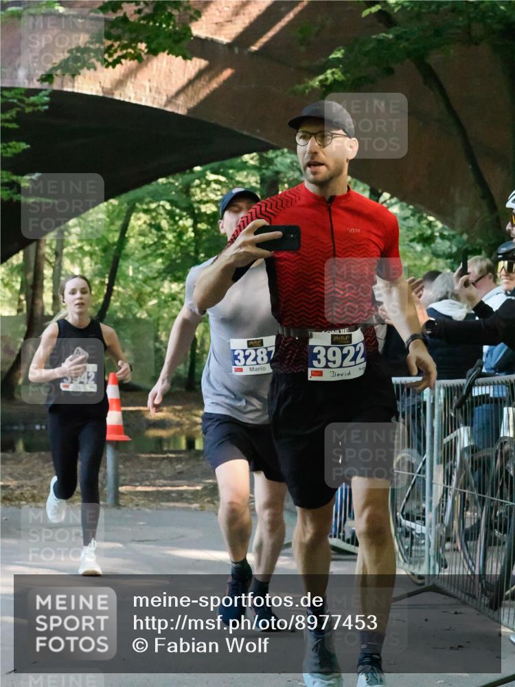 28.09.2025 - 33. Volkslauf durch das schöne Alstertal Fabian Wolf http://msf.ph/oto/8977453 28.09.2025 11:24:02 Laufen 3287, 3922 meine-sportfotos.de