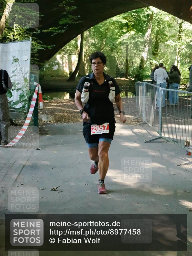 28.09.2025 - 33. Volkslauf durch das schöne Alstertal Fabian Wolf http://msf.ph/oto/8977458 28.09.2025 12:47:08 Laufen 2557 meine-sportfotos.de