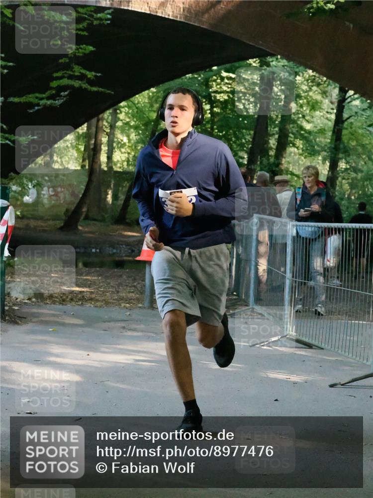 28.09.2025 - 33. Volkslauf durch das schöne Alstertal Fabian Wolf http://msf.ph/oto/8977476 28.09.2025 11:25:30 Laufen  meine-sportfotos.de
