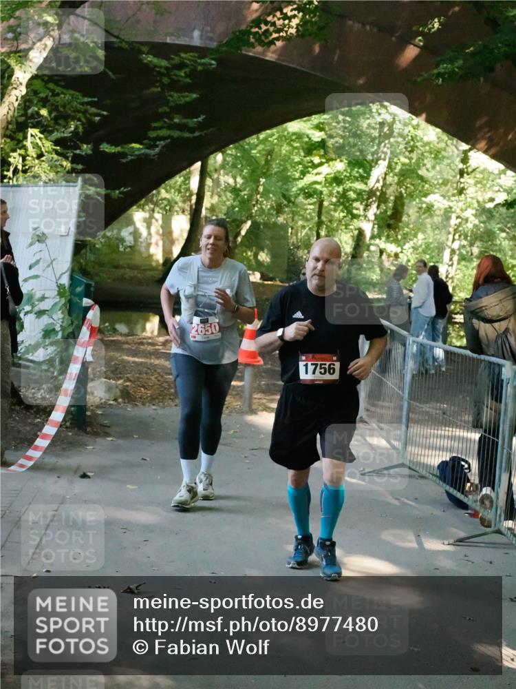 28.09.2025 - 33. Volkslauf durch das schöne Alstertal Fabian Wolf http://msf.ph/oto/8977480 28.09.2025 12:49:14 Laufen 2650, 1756 meine-sportfotos.de