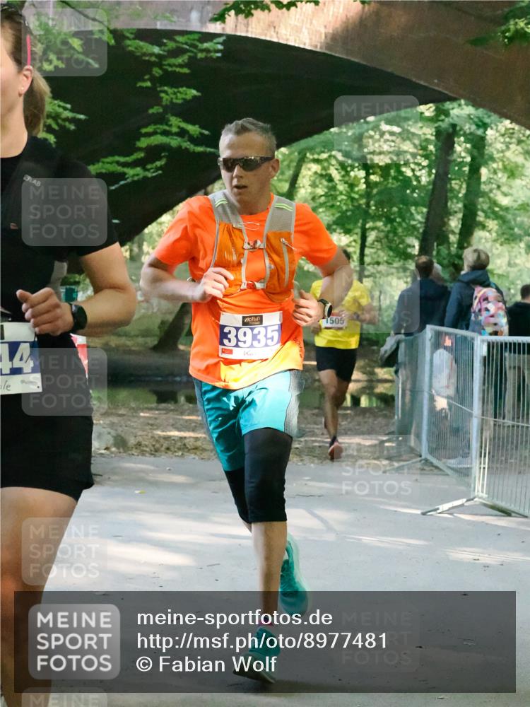 28.09.2025 - 33. Volkslauf durch das schöne Alstertal Fabian Wolf http://msf.ph/oto/8977481 28.09.2025 11:25:57 Laufen 44, 3935, 1, 1505 meine-sportfotos.de